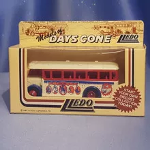 1930's Single Deck Bus - Big Top Circus - Models of Days Gone by Lledo.