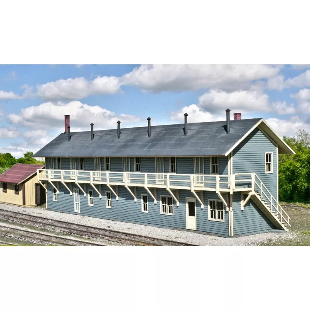 American Model Builders 613 – 2 Story Rooming House – N Scale Kit