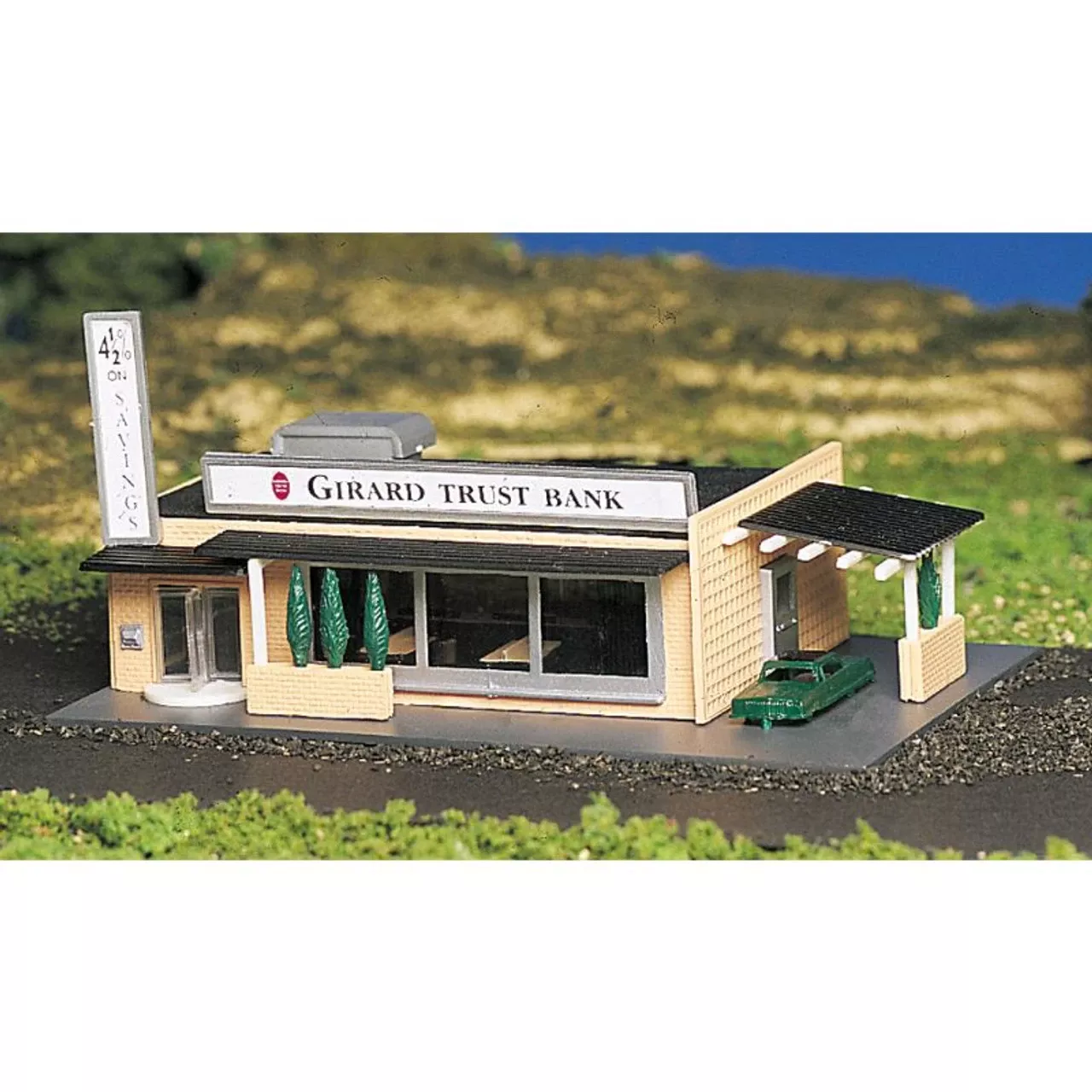 Bachmann 45804 – Drive-In Bank – N Scale