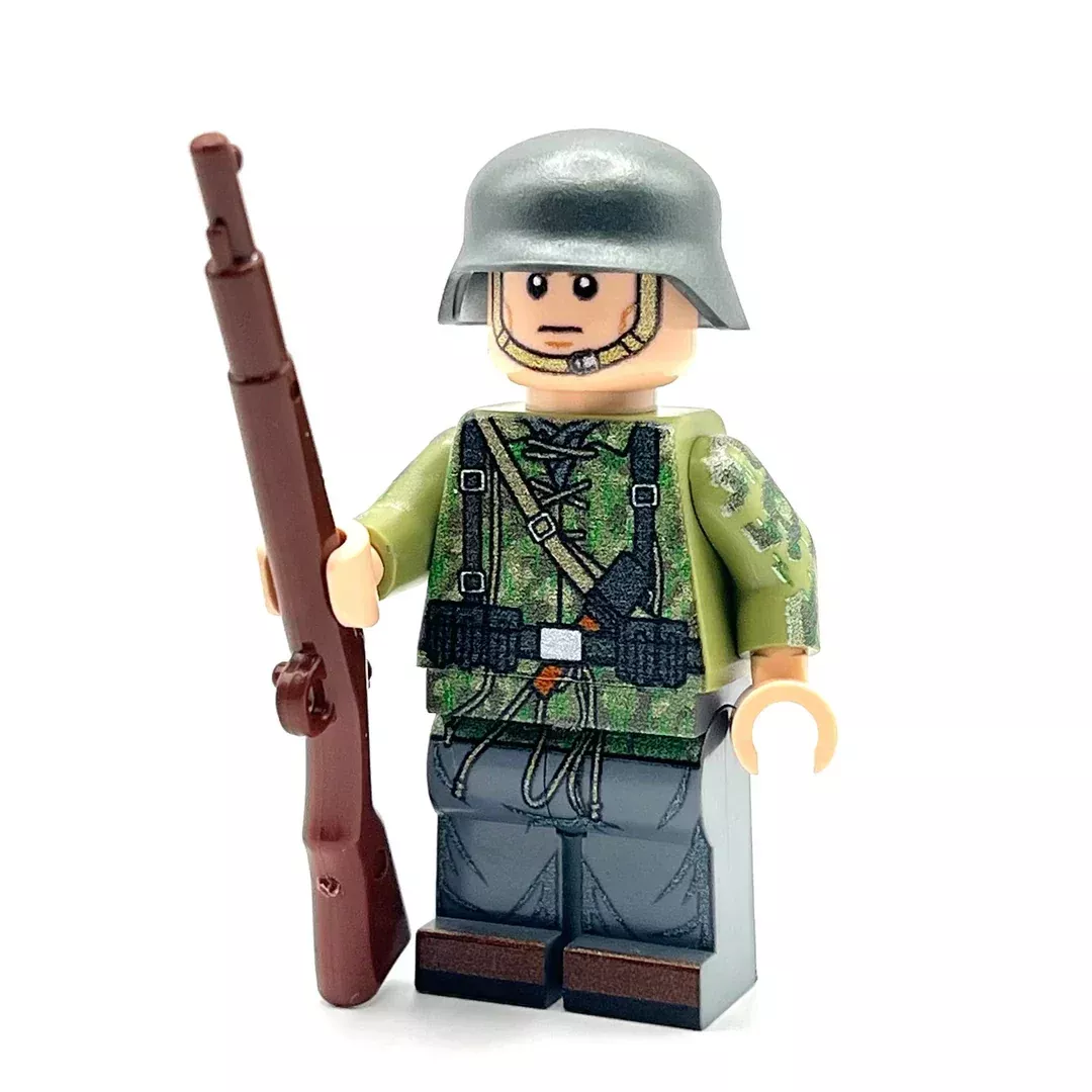 Custom WWII Summer Oakleaf German Minifigure - Bricks At War