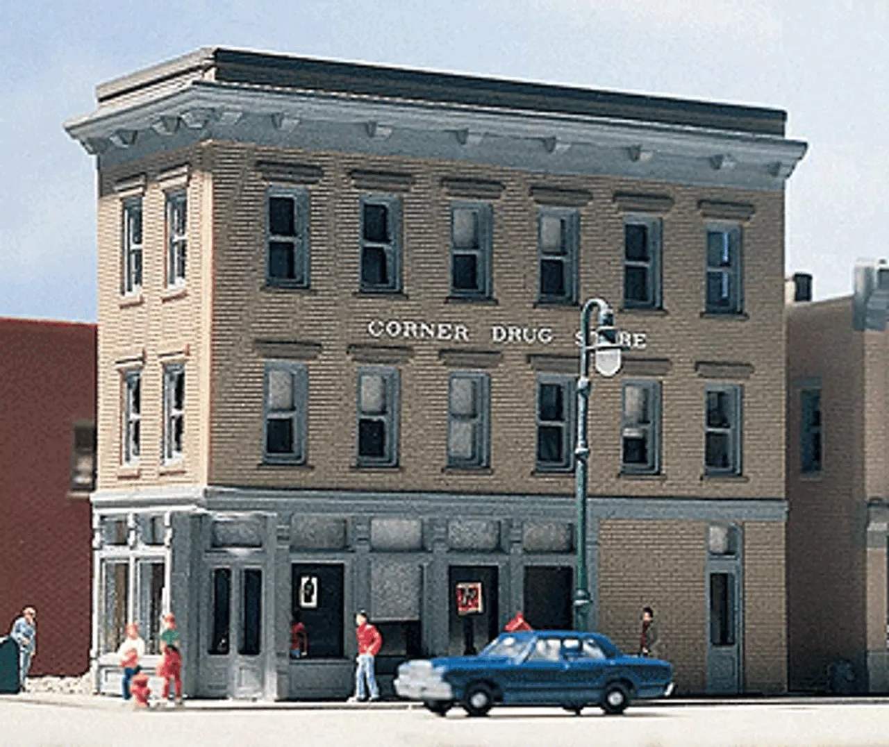 Design Preservation Models (DPM) 50700 – Corner Apothecary – N Scale Kit