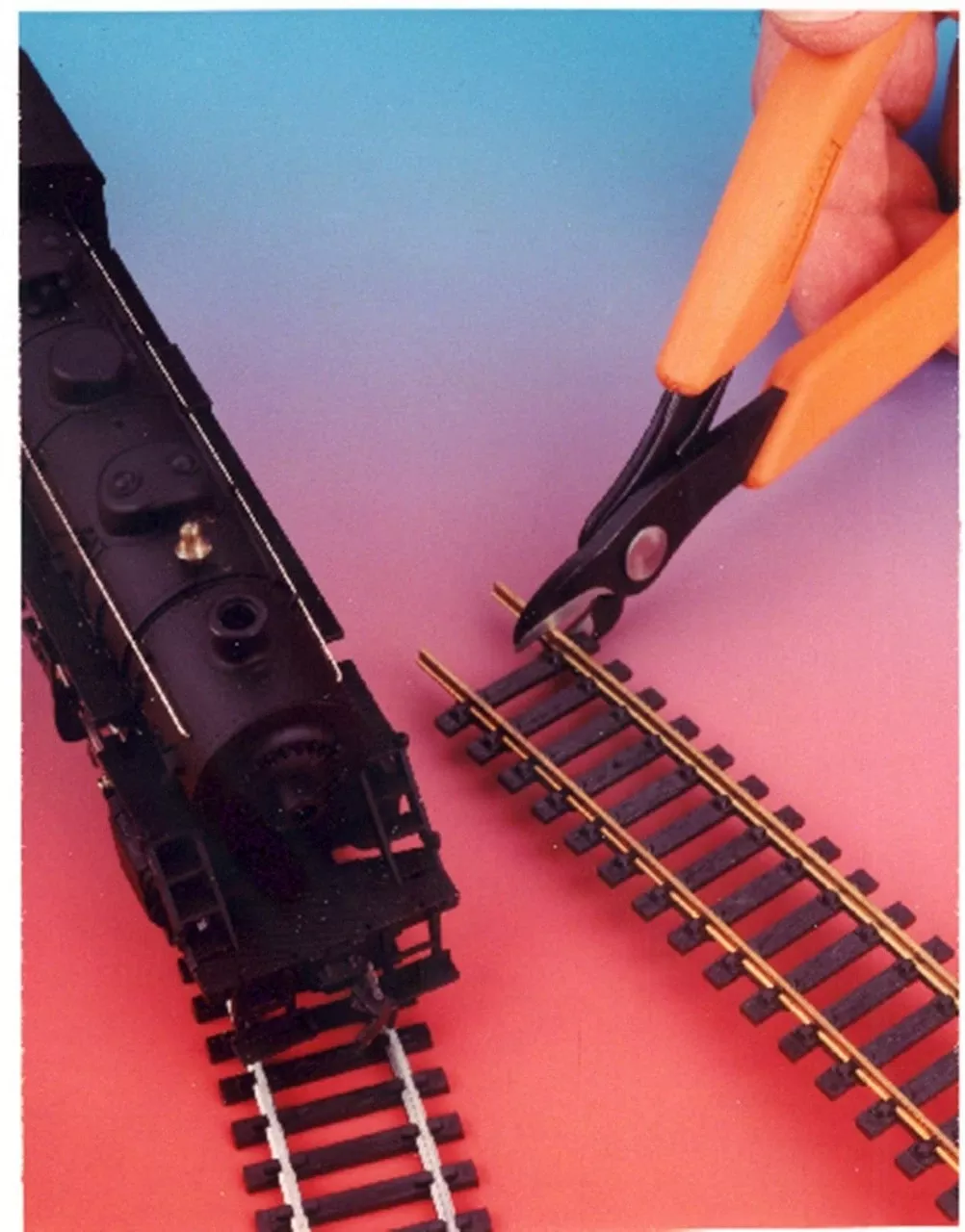 Xuron – 2175B Track Cutter
